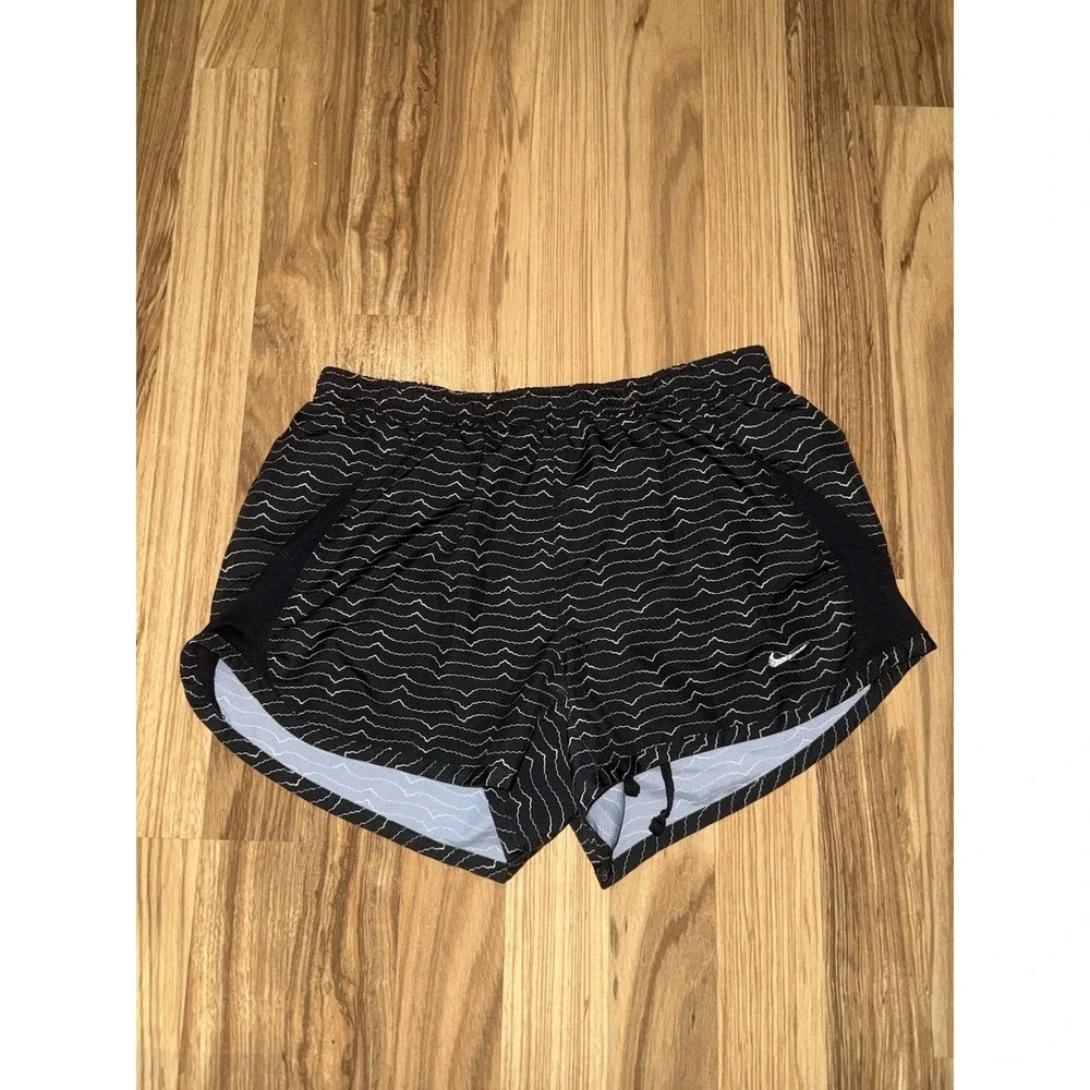 Nike Dri-Fit Running‎ Shorts Women's XS Black Geo Print Lined Elastic Waist